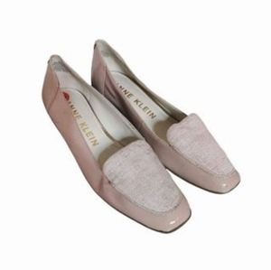 ANNE Klein pale pink heels